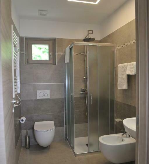 Paradiso Degli Ulivi B&b