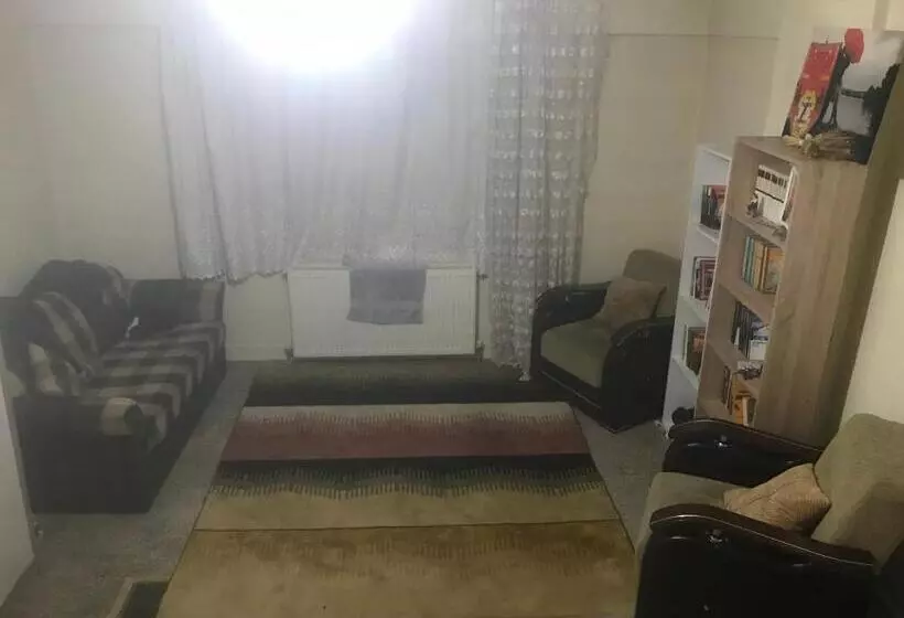 Majatalo House