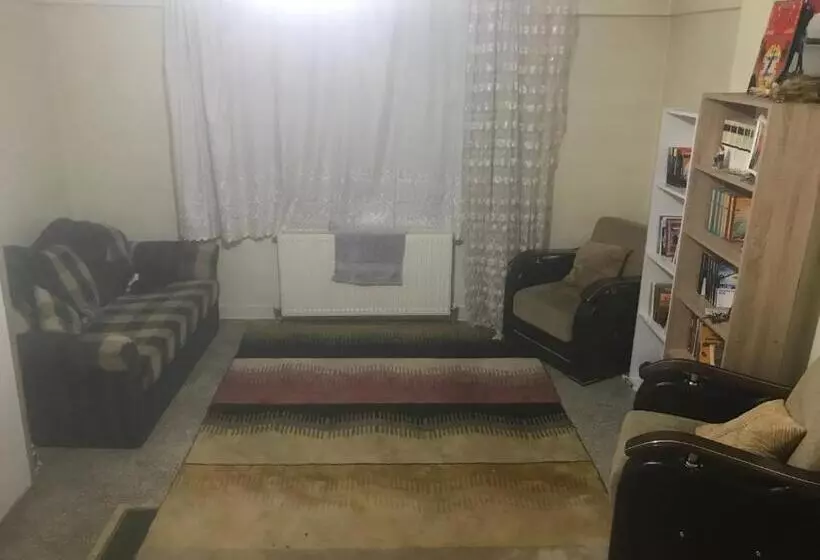Majatalo House