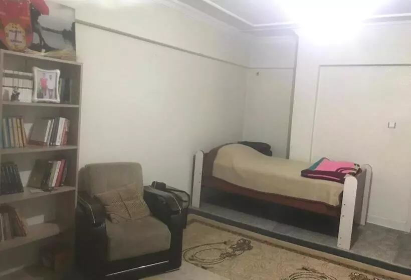 Majatalo House