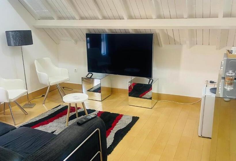 پانسیون Kazarão Di Mavete Guesthouse