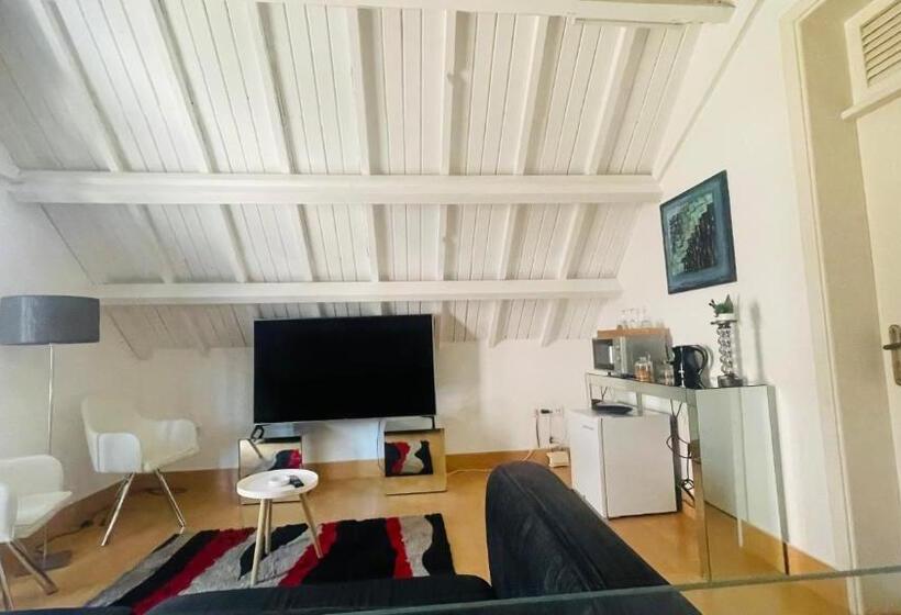 پانسیون Kazarão Di Mavete Guesthouse