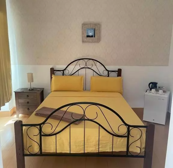 پانسیون Kazarão Di Mavete   Guesthouse