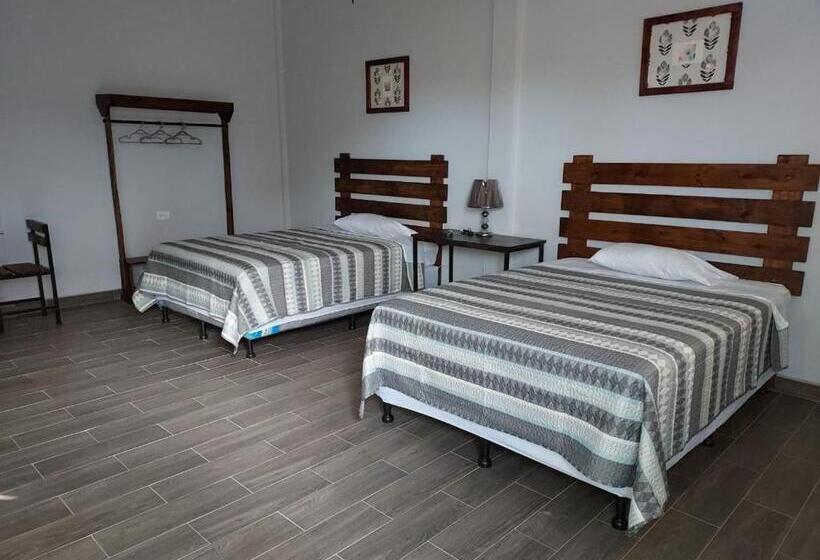 پانسیون Wally’s Place