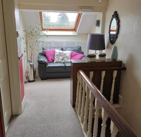 مبيت وإفطار Brooklands Guest House