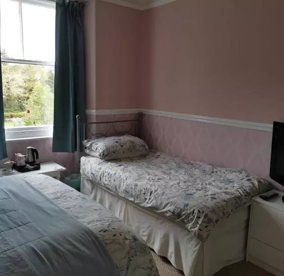 Bed and Breakfast Brooklands Guest House