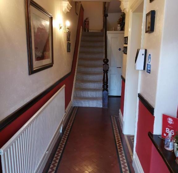 مبيت وإفطار Brooklands Guest House