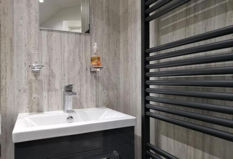 مبيت وإفطار Brooklands Guest House