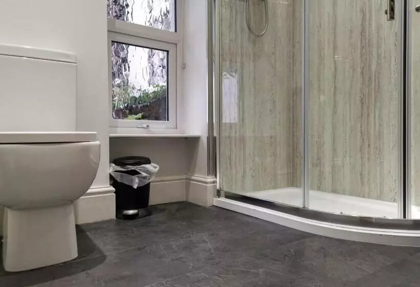 Bed and Breakfast Brooklands Guest House