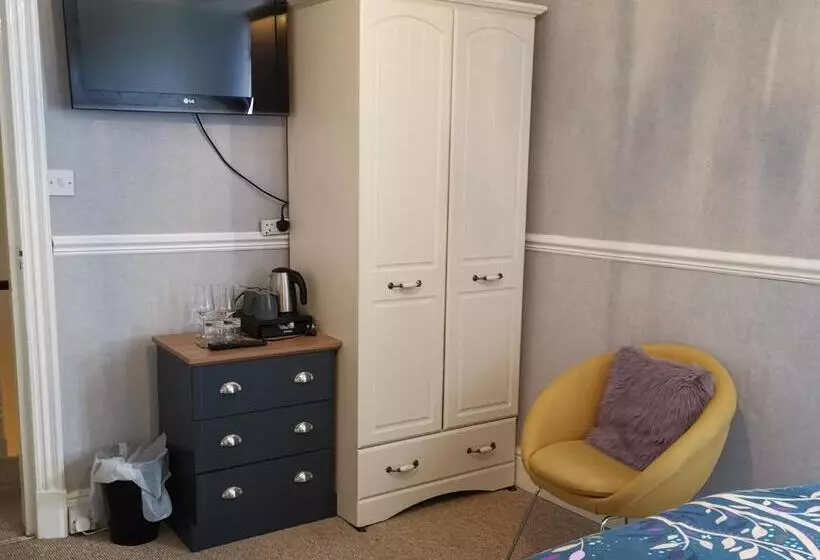 Bed and Breakfast Brooklands Guest House