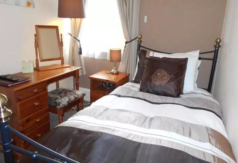 Bed and Breakfast Cranborne Guest Accommodation Exclusively For Adults