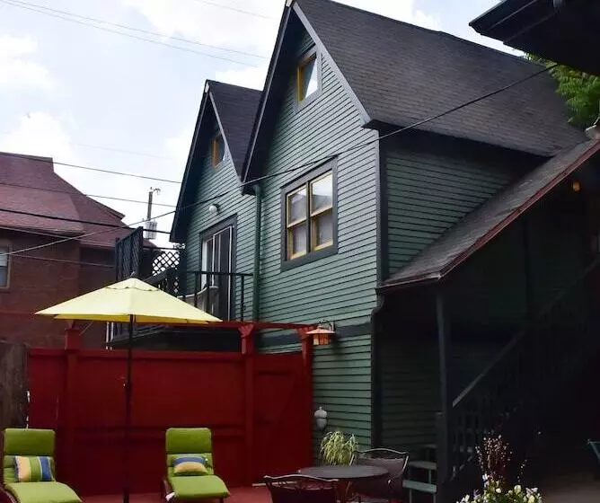 Aamiaismajoitus (B&B) Stone Soup Inn