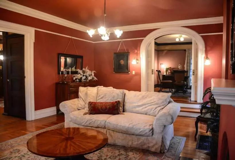 Aamiaismajoitus (B&B) Stone Soup Inn