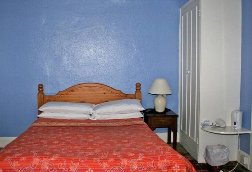 צימר The Bent Arms