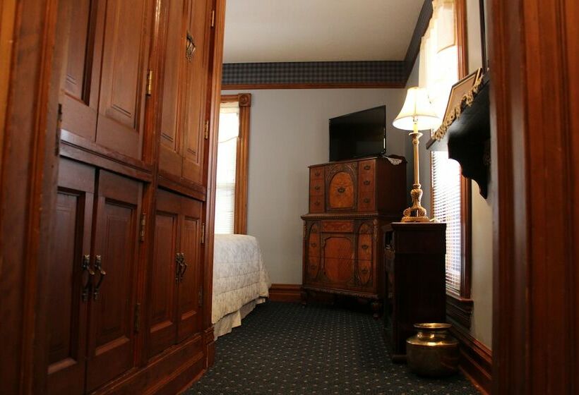 Bed and Breakfast Victorian Rose Garden