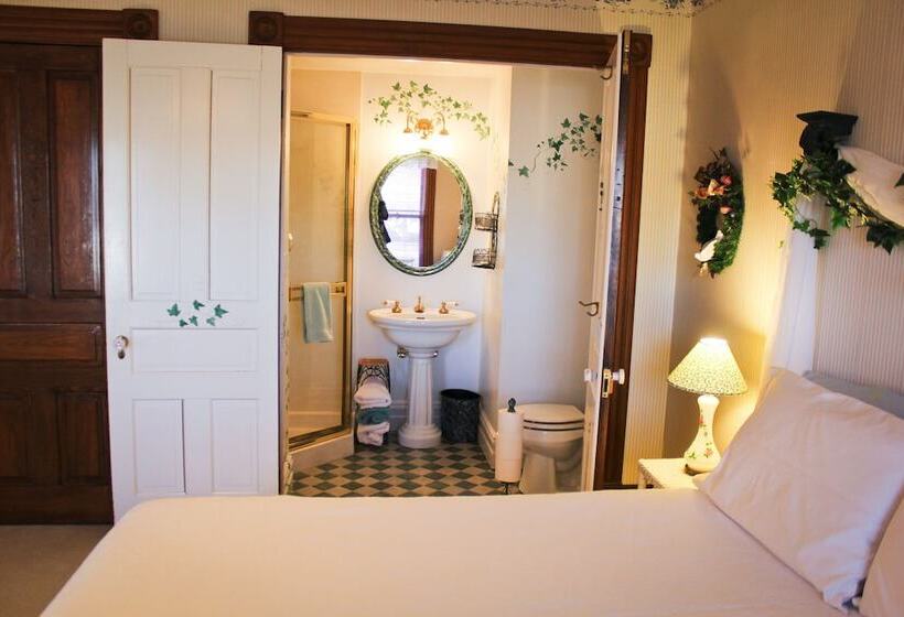 Bed and Breakfast Victorian Rose Garden