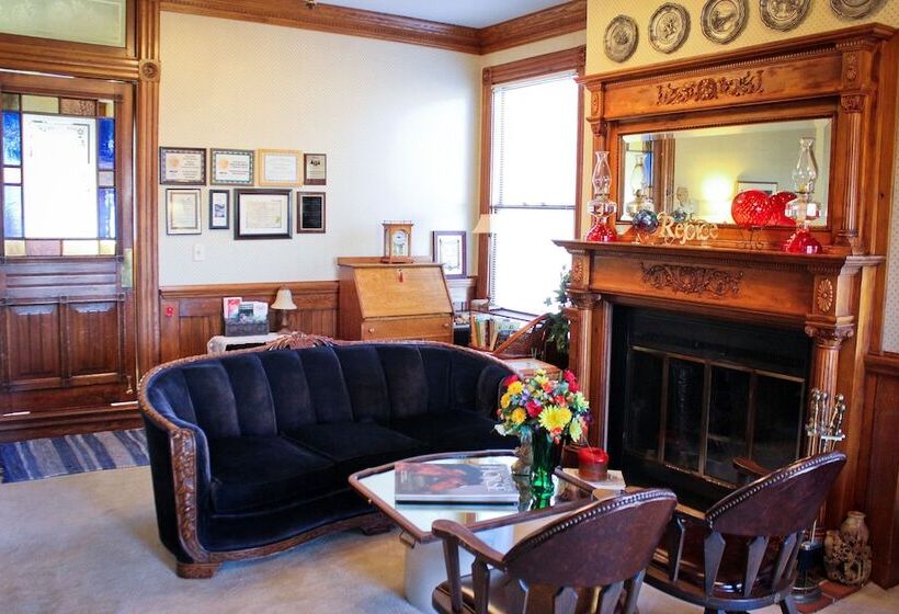 Bed and Breakfast Victorian Rose Garden