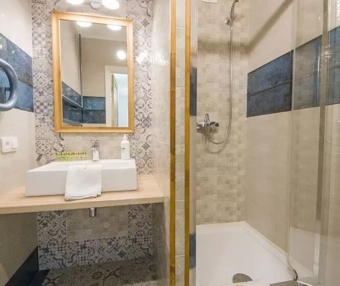 Central Dayflat Apartments