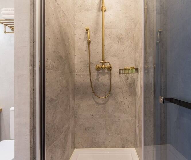 Central Dayflat Apartments