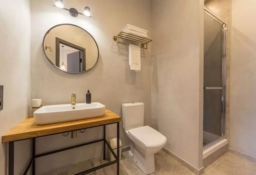 Central Dayflat Apartments