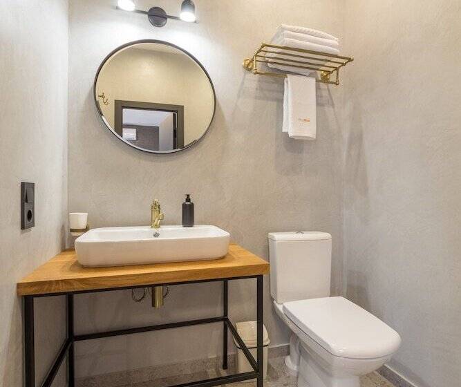 Central Dayflat Apartments