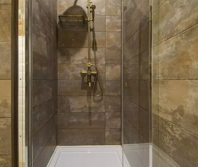 Central Dayflat Apartments