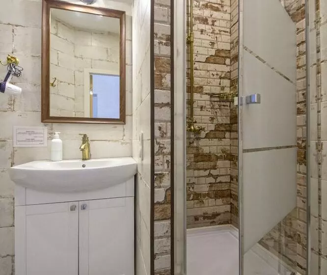 Central Dayflat Apartments