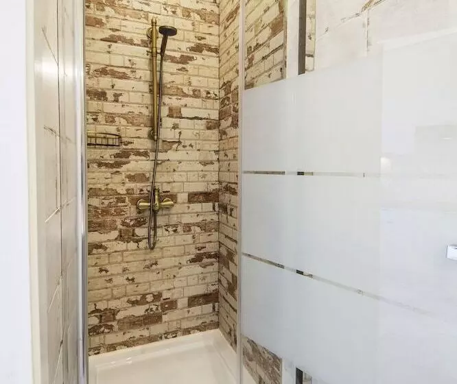 Central Dayflat Apartments