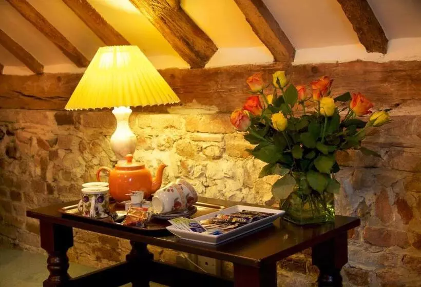 Colston Hall Farmhouse B&b