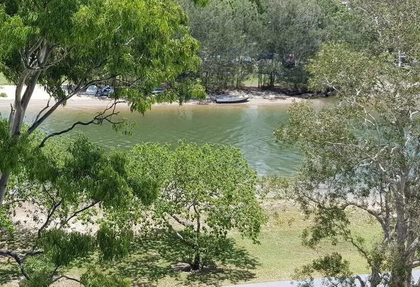 Excellsior Apartments