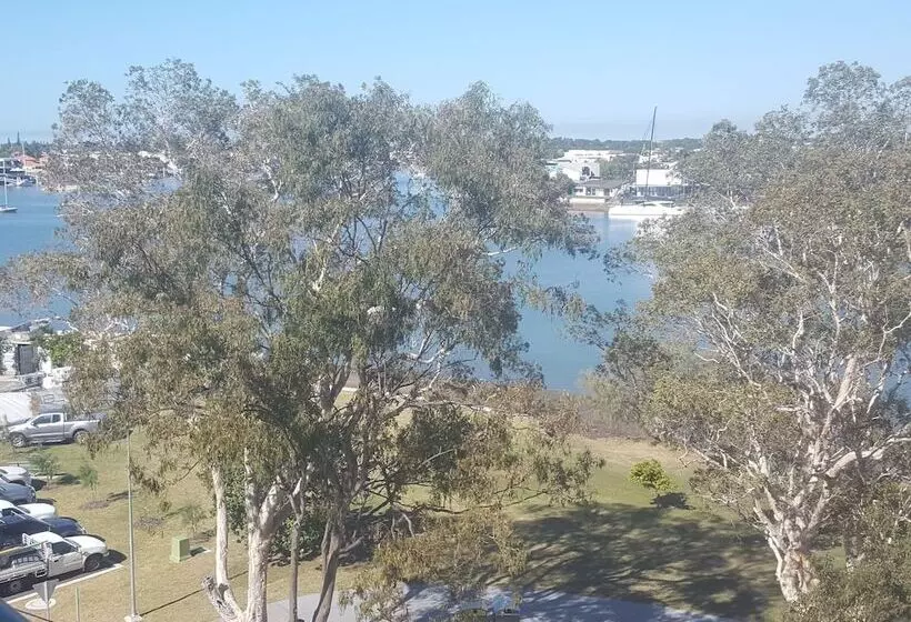 Excellsior Apartments