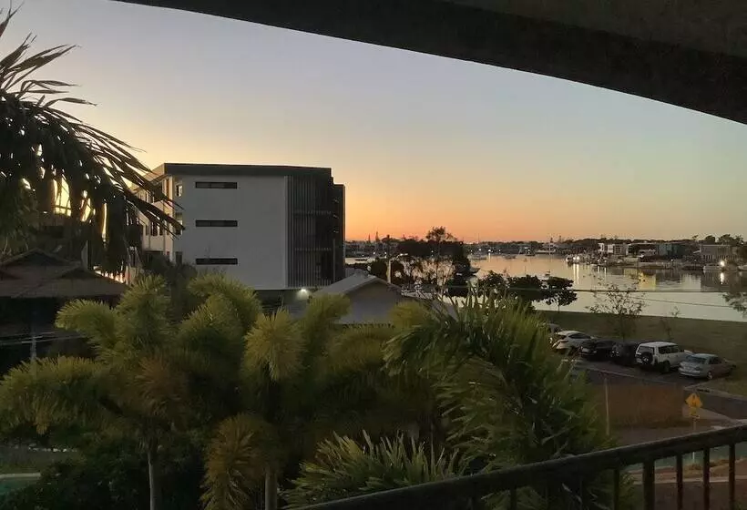 Excellsior Apartments