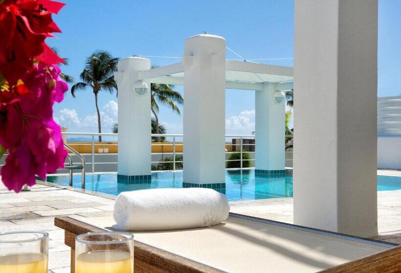 هتل Coral Beach Club Villas & Marina