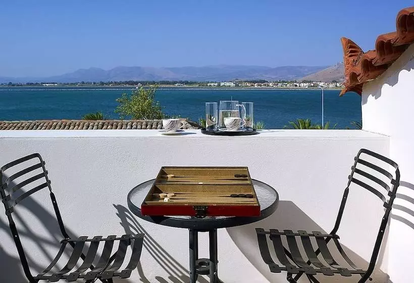 ホテル Latini Family