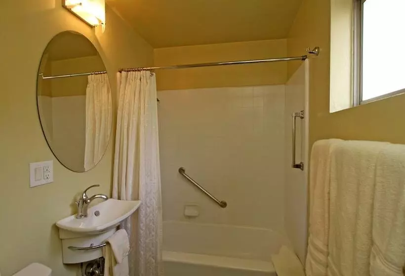 Отель Lido Palms Resort And Spa