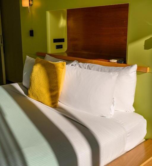 Отель Ohtel Wellington