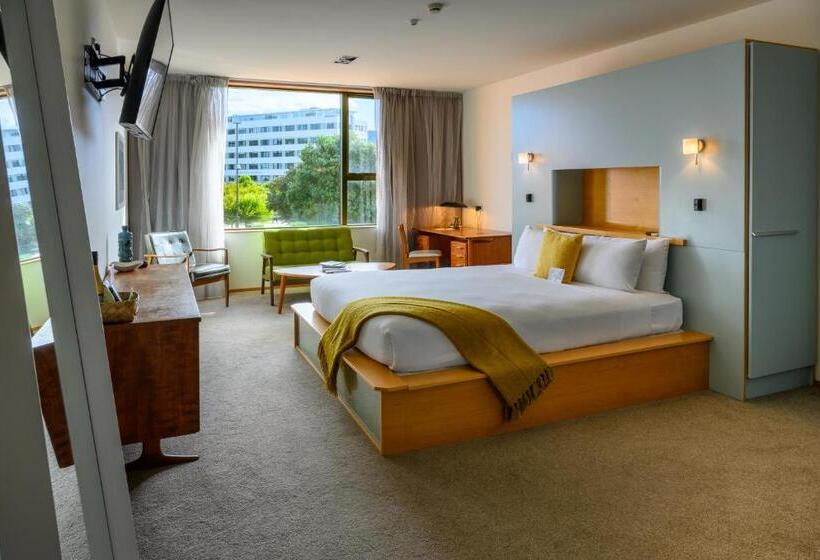 Отель Ohtel Wellington