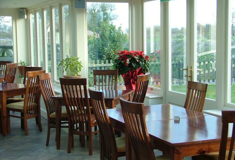 ホテル The Boat & Anchor Inn