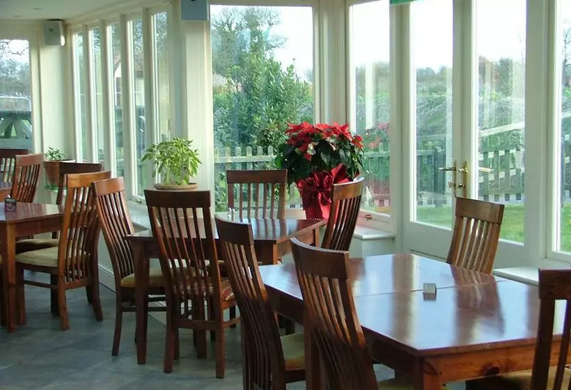 호텔 The Boat & Anchor Inn