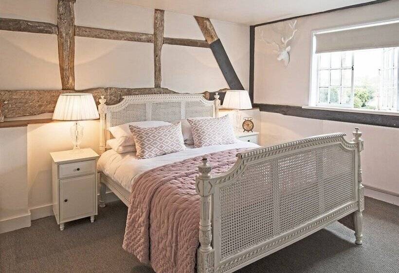 Hotel The George & Dragon