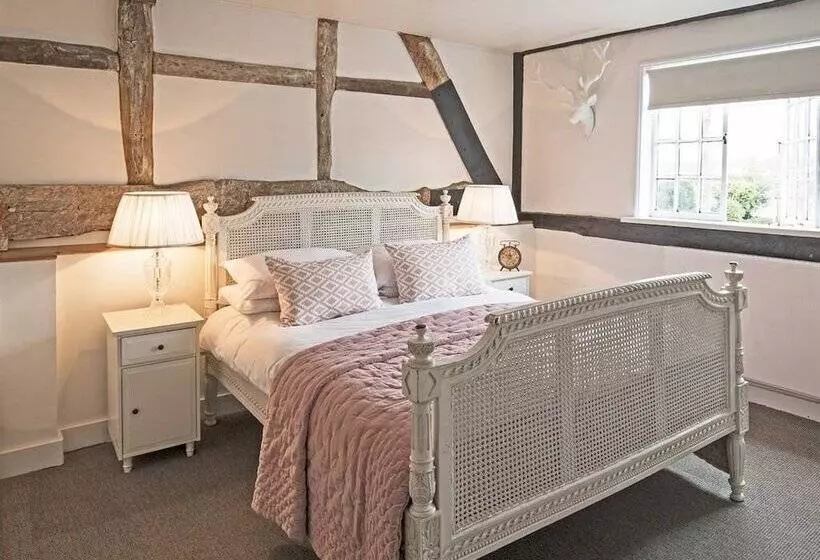 Hotel The George & Dragon