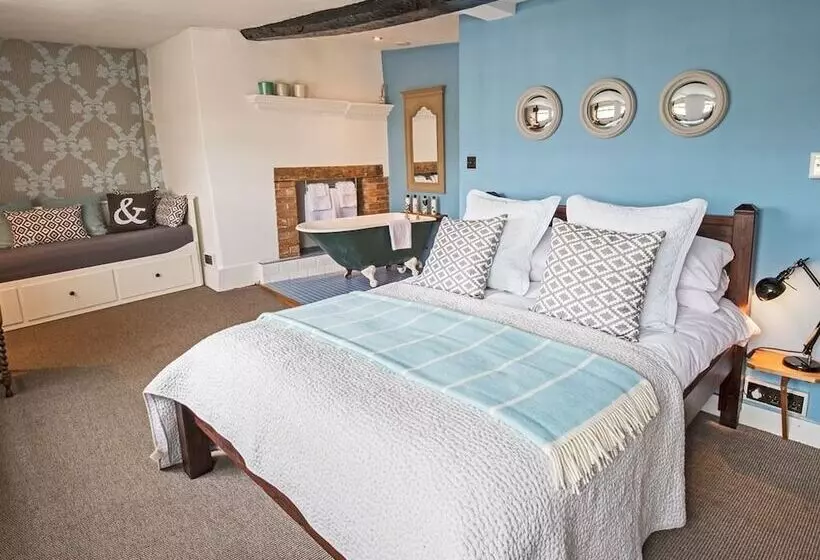 Hotel The George & Dragon