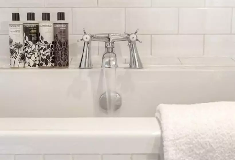 Hotel The George & Dragon