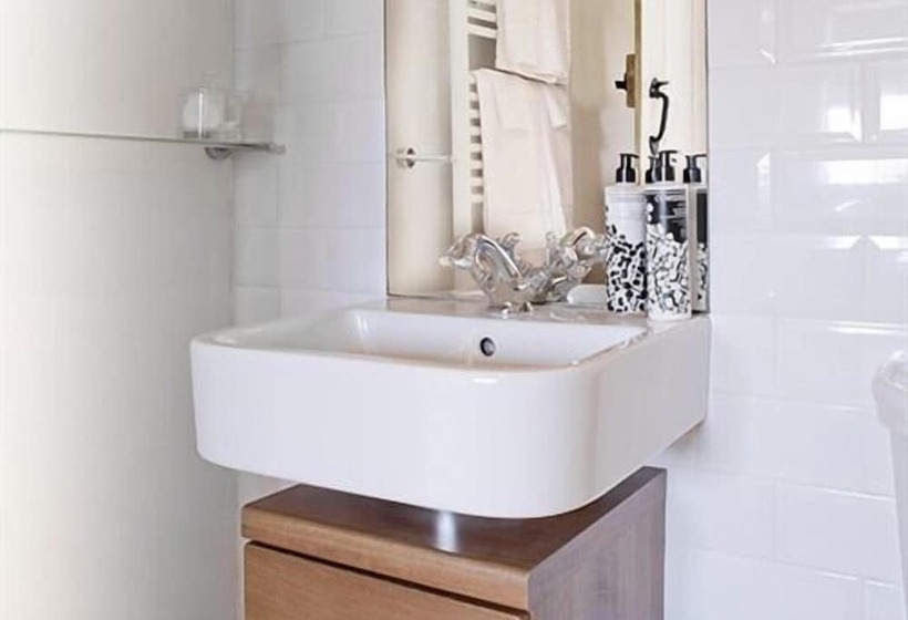 Hotel The George & Dragon