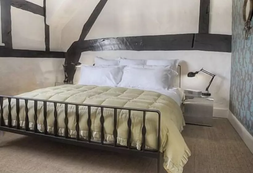 Hotel The George & Dragon