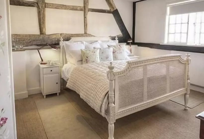 Hotel The George & Dragon