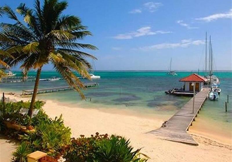 هتل The Palms Oceanfront Suites