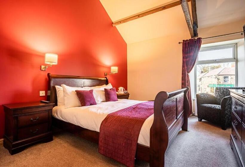 בית מלון כפרי The Village Inn