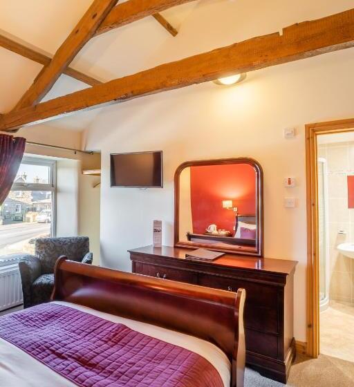 בית מלון כפרי The Village Inn