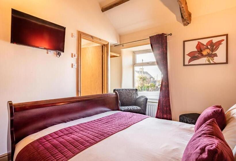 בית מלון כפרי The Village Inn